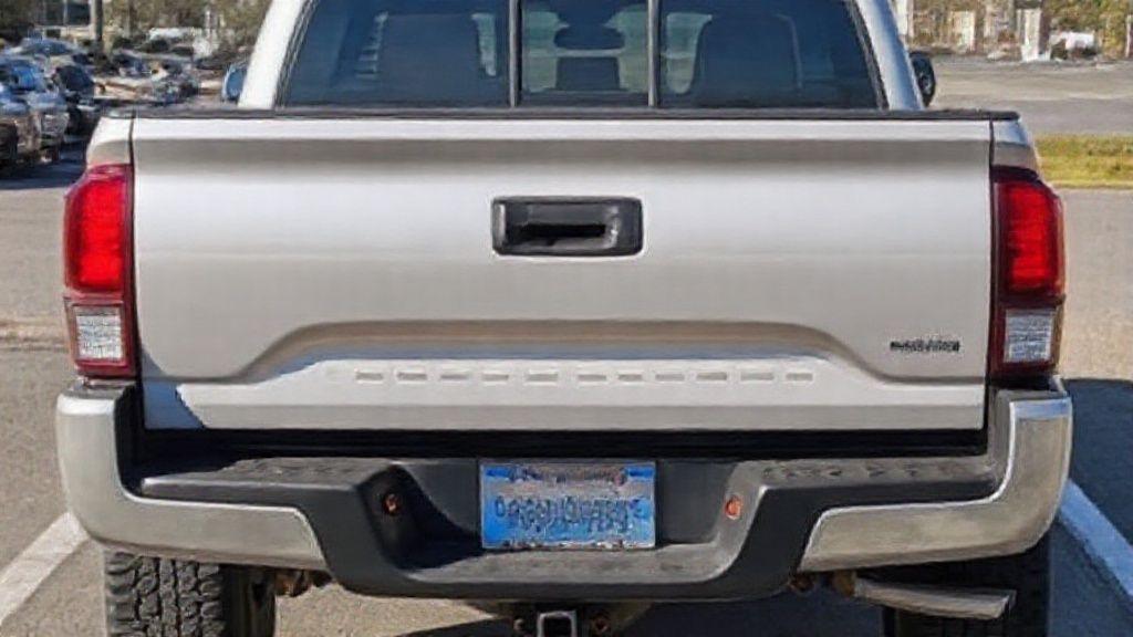 Why Toyota Tacoma Tailgates Are Easy Targets for Thieves: A Comprehensive Review - Complete Specifications, Price & Review 2025