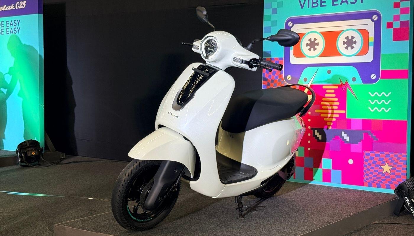 Bajaj Chetak C25 Price & Discount: Rs 4,299 Off for First 10,000 Buyers - Complete Specifications, Price & Review 2026