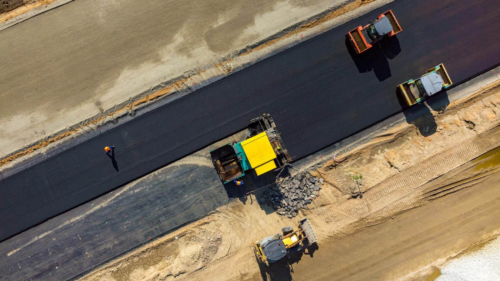 What Happens To Old Tires? How Recycling Turns Them Into New Road Pavement | High Quality Images What Happens To Old Tires? How Recycling Turns Them Into New Road Pavement - Complete Specifications, Price & Review 2026