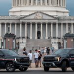 31 ICE Vehicles in Minneapolis‑St. Paul Missing Required Emergency Lights – What the Law Says