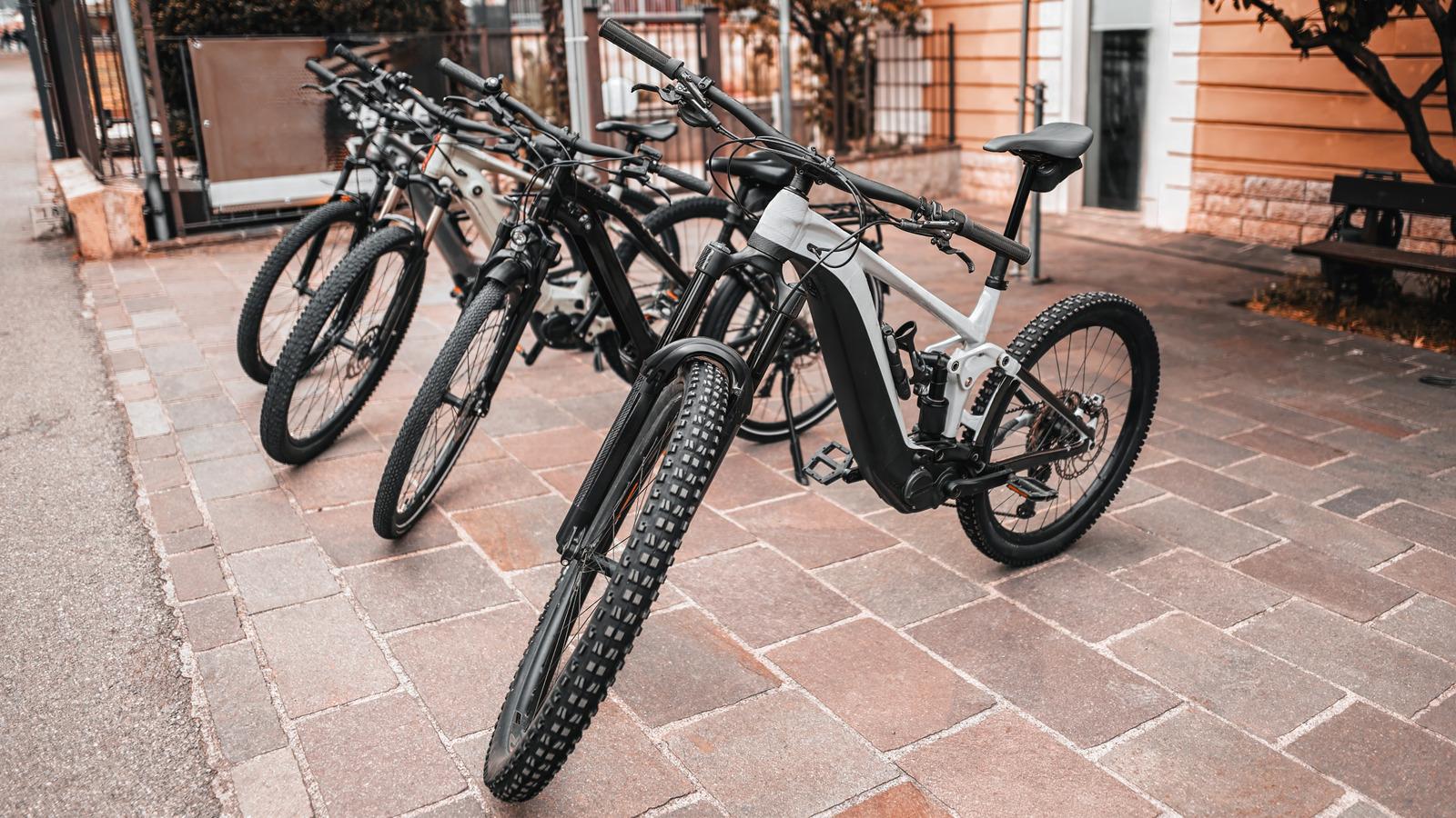 New Jersey E‑Bike Law: License, Registration & Insurance Now Required | High Quality Images New Jersey E‑Bike Law: License, Registration & Insurance Now Required - Complete Specifications, Price & Review 2026