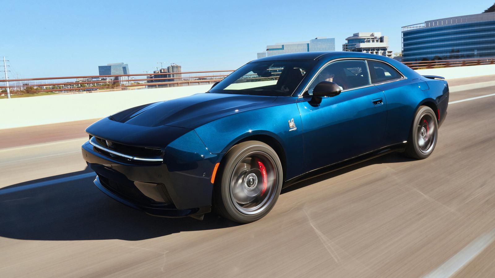 Nissan Cube: The Weird Normal Car – Design, Mileage, Price & Top Features | High Quality Images Nissan Cube: The Weird Normal Car – Design, Mileage, Price & Top Features - Complete Specifications, Price & Review 2026