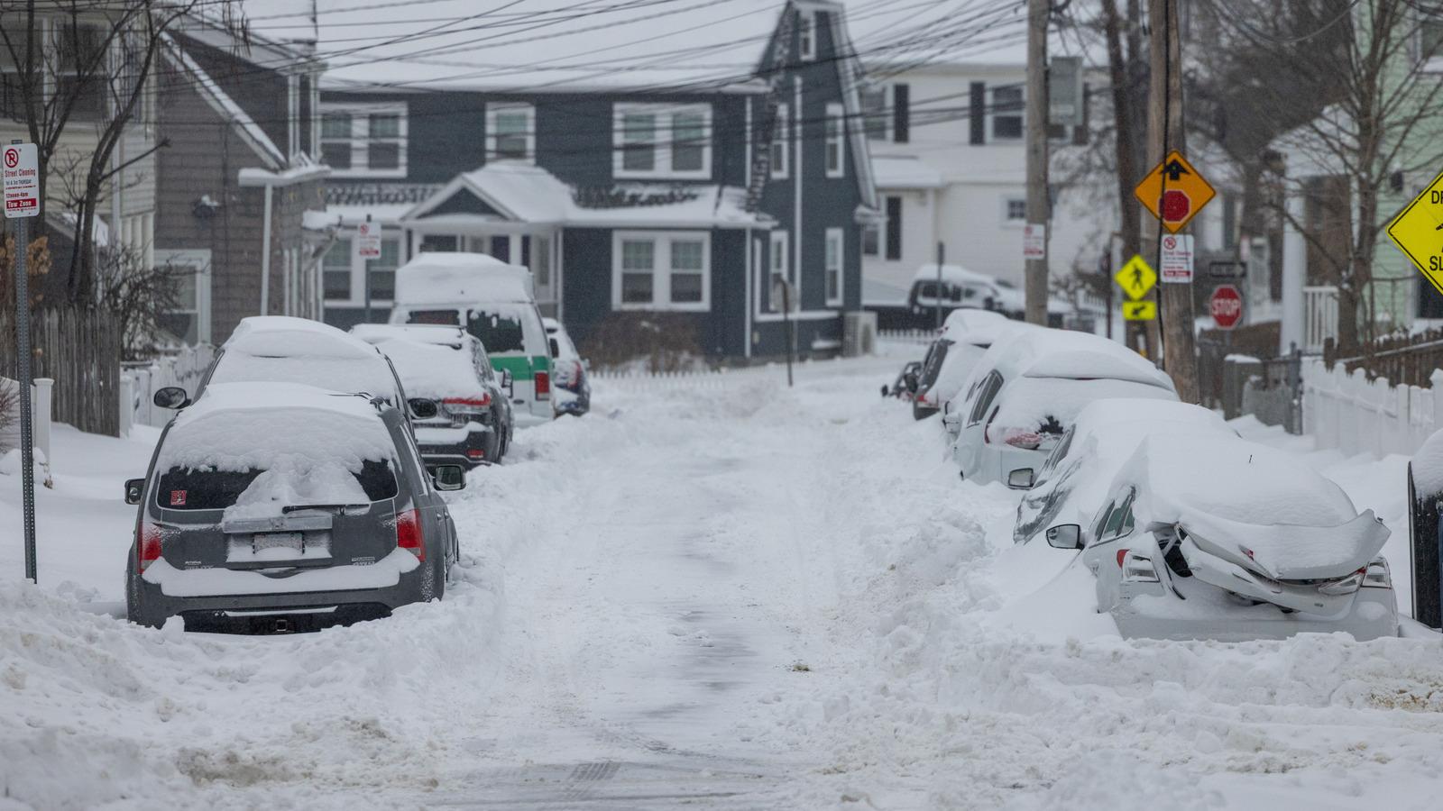 Boston Snowstorm Parking Hack: Trash Cans, Chairs & Tables Save Spots - Complete Specifications, Price & Review 2026