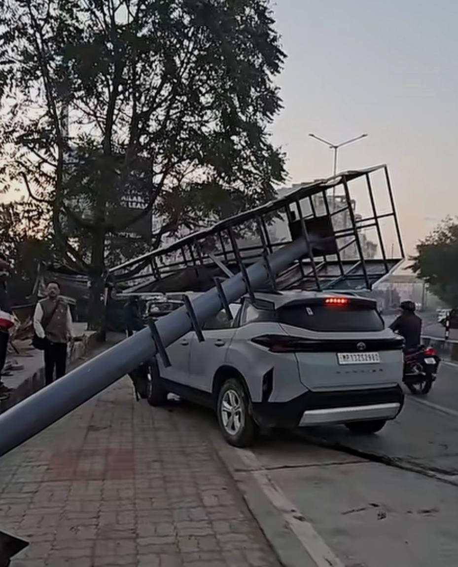 Tata Harrier Crashed at 120 km/h – Will It Survive? Safety Review | High Quality Images Tata Harrier Crashed at 120 km/h – Will It Survive? Safety Review - Complete Specifications, Price & Review 2026
