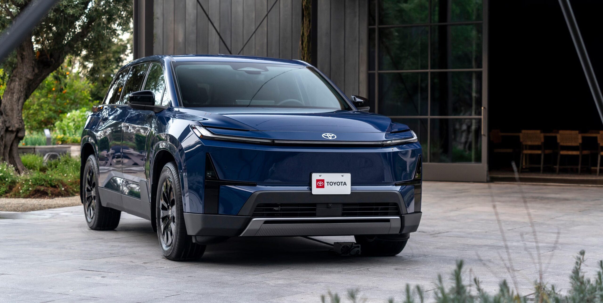 New Toyota 7‑Seater SUV Launch – Price, Mileage & Key Features - Complete Specifications, Price & Review 2026