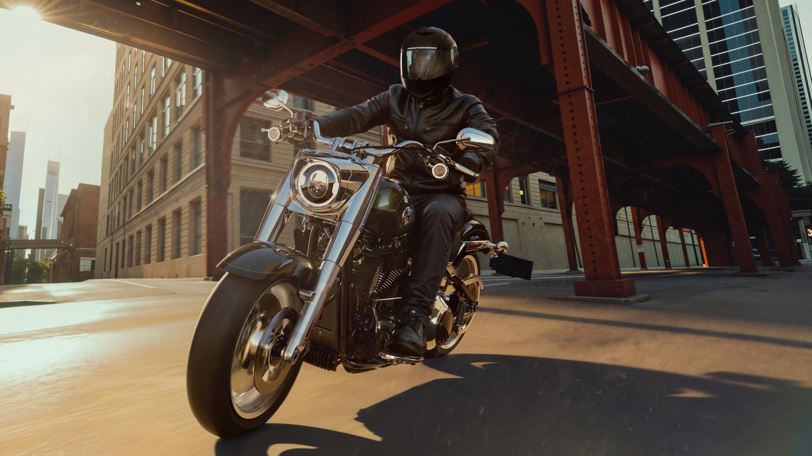 Harley‑Davidson Softail: How a Rejected Model Became a Legend - Complete Specifications, Price & Review 2026